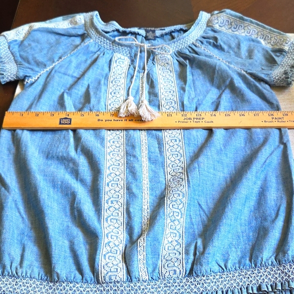 Pretty Lucky brand denim top with tassels and embroidery detail. - Picture 10 of 10